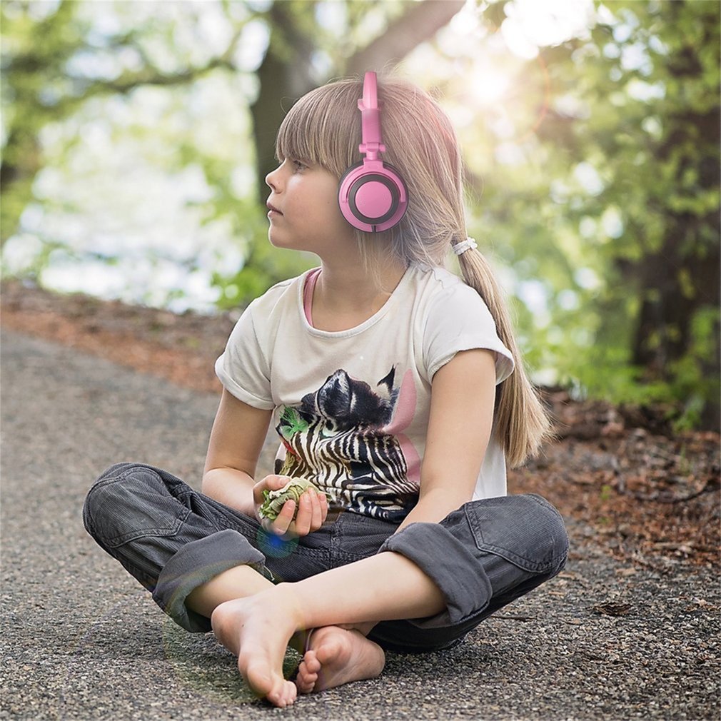 Cat Ear Shape Headphone with Glowing Lights for Children