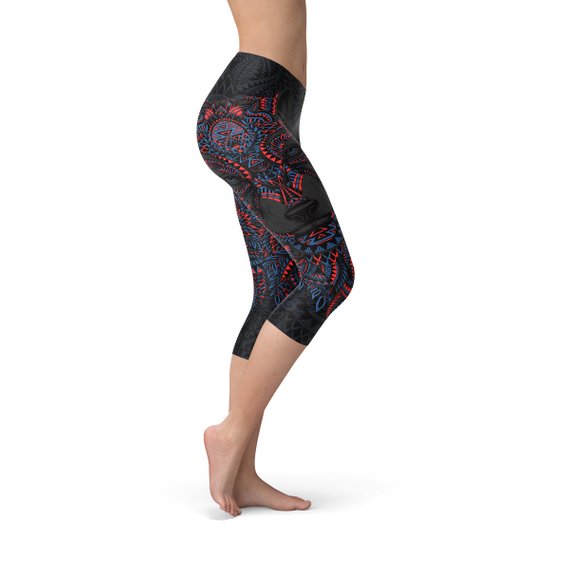 Womens Oriental Black Wolf Capri Leggings