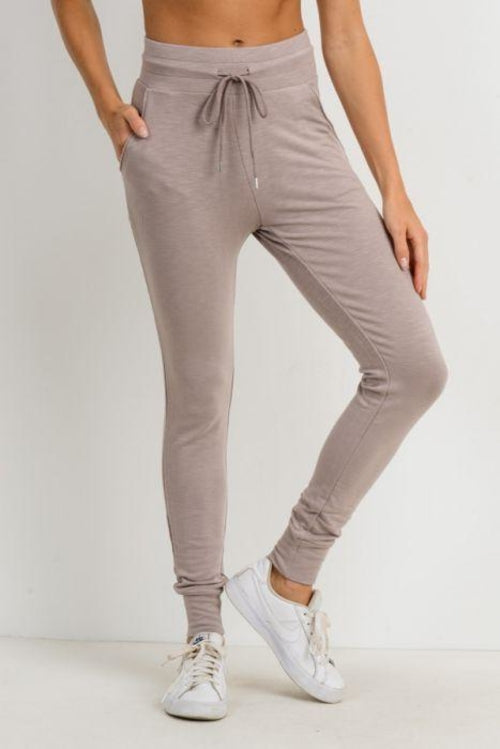 Highwaist Slim-Fit Cuffed Joggers